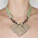 Les bijoux Jacaranda en graines naturelles : Collier modÃ¨le CRESCENTIA CAPEL 1