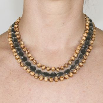 Bijou en graines naturelles : Collier modèle MAGIDEA Triple 0